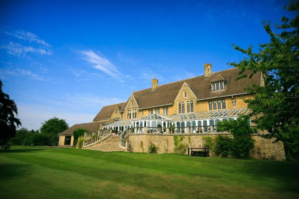 Cricklade House Hotel – Thames Path accommodation