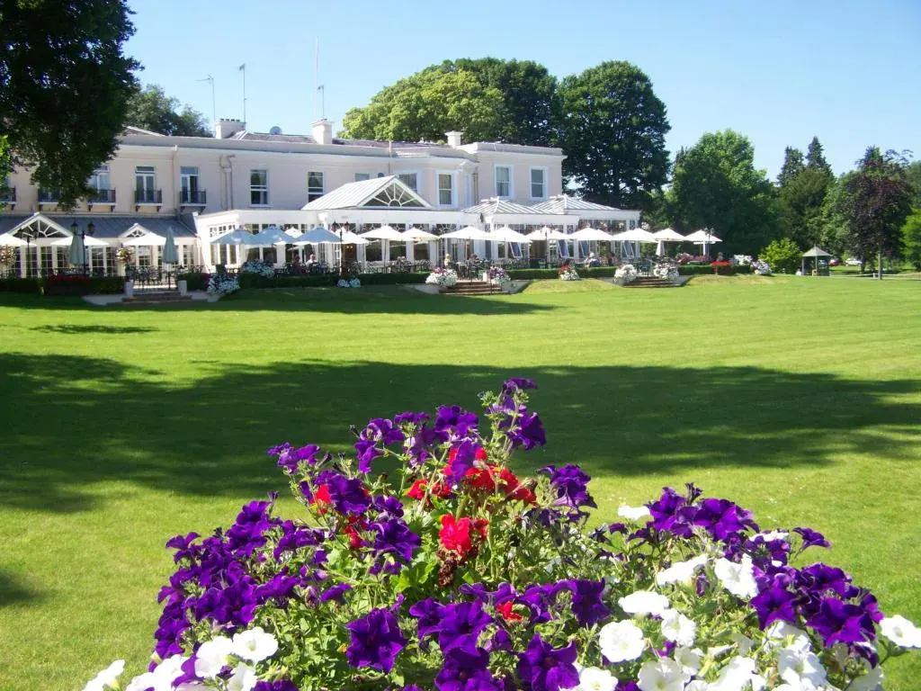 Phyllis Court Members Club – Thames Path accommodation