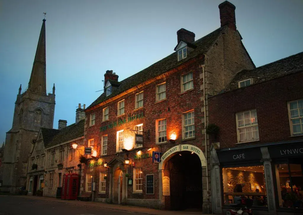 The New Inn Hotel – Thames Path accommodation